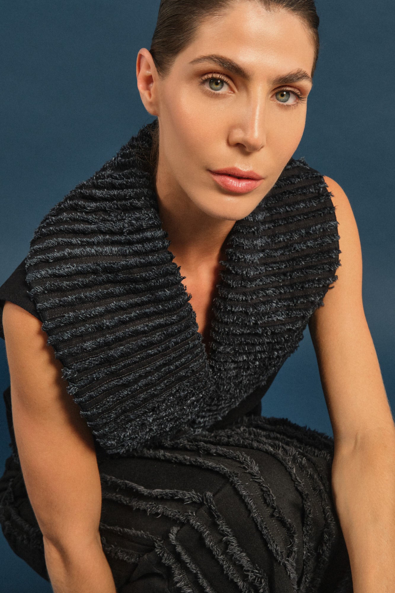 Arles Vest Black